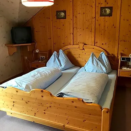 Hotell Zum Gamsjaeger 3*