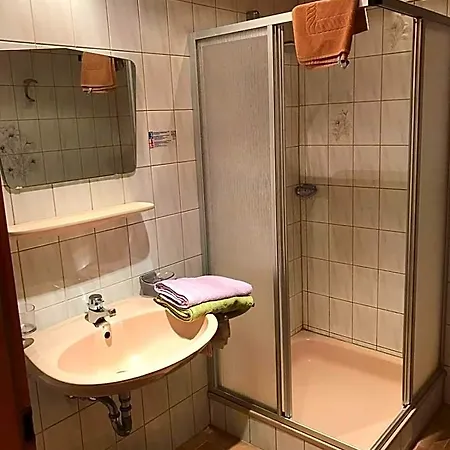 Hotell Zum Gamsjaeger Mossna